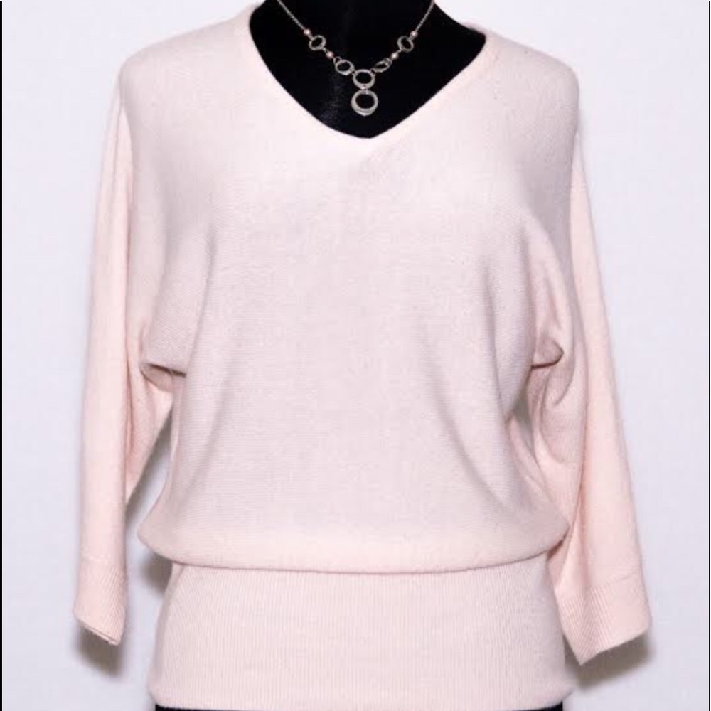 New York and Company 3/4 sleeve sweater